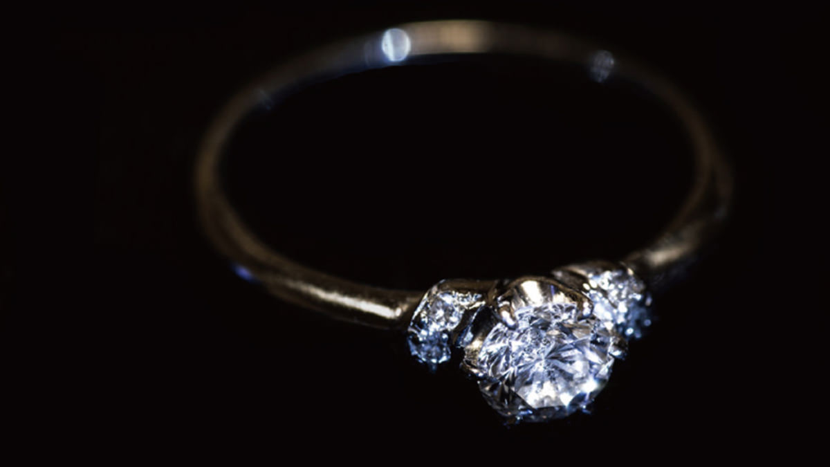 婚約指輪はダイヤモンド選びが大切