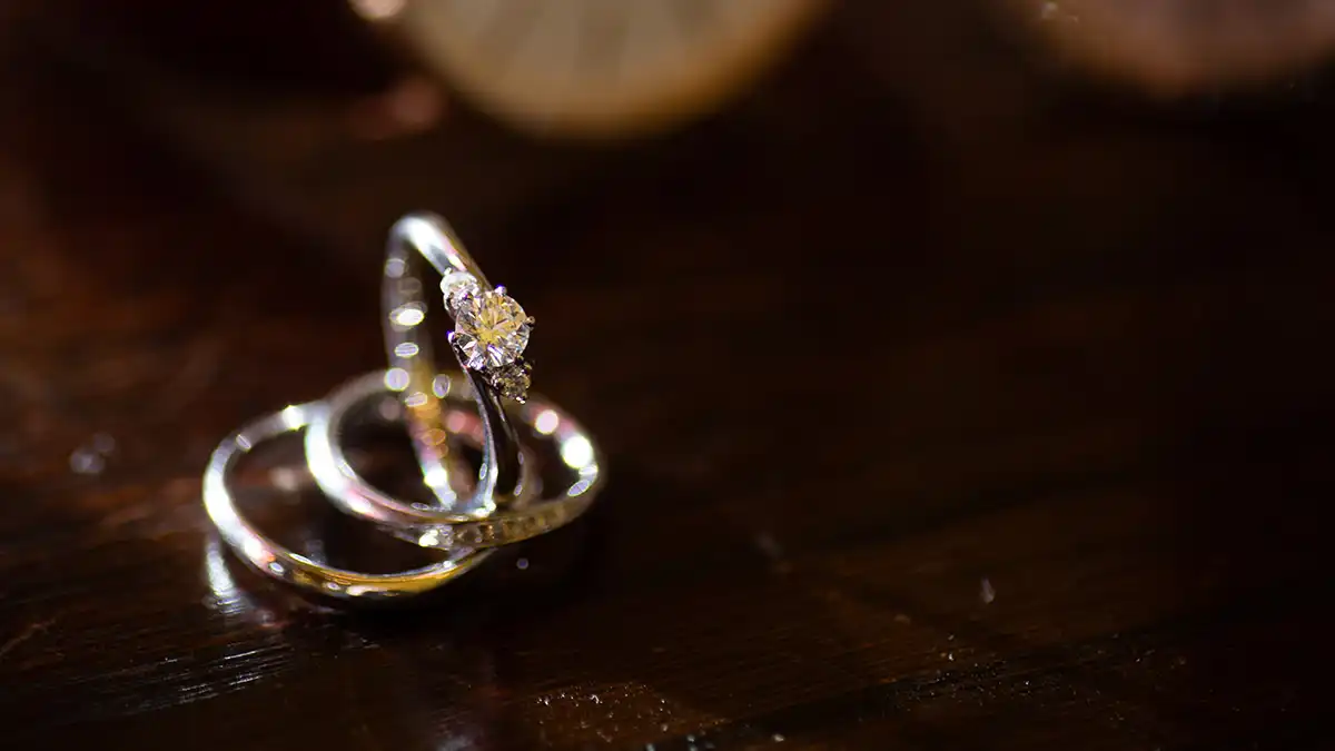 【静岡結婚事情】2023年10月値上げラッシュ！結婚するカップルの婚約指輪・結婚指輪補助制度