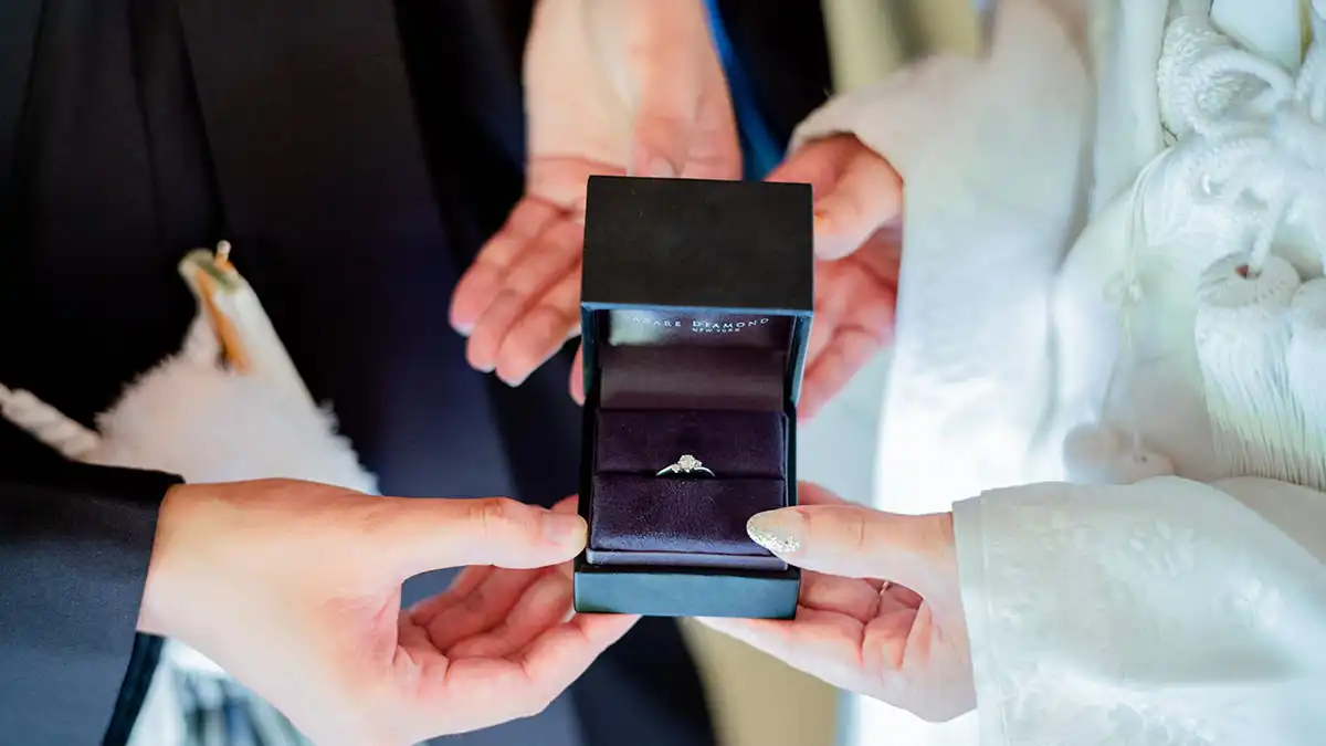 福井で10万円台で購入できる婚約指輪はありますか？