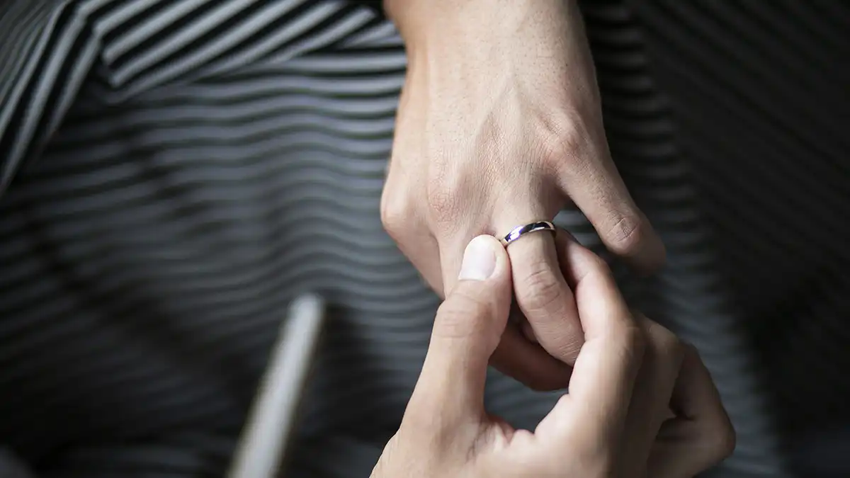 男性人気の結婚指輪特集！かっこいいデザインを見つけよう