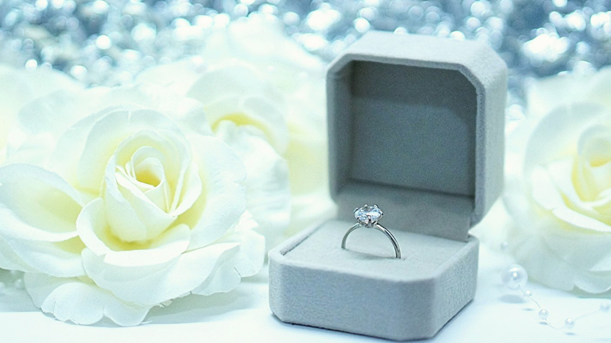 プロポーズの気持ちを贈る婚約指輪。お値段安めのブランドはあるの？