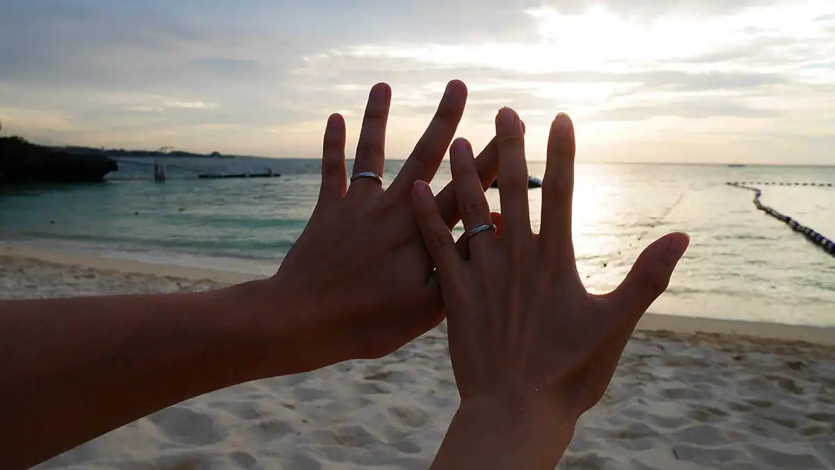 20代女性が選ぶ結婚指輪「ダイヤモンドが控えめ」デザイン8選