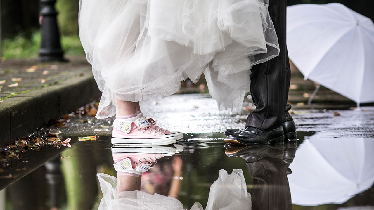 【雨の結婚式特集】全天候型の結婚式場はある？