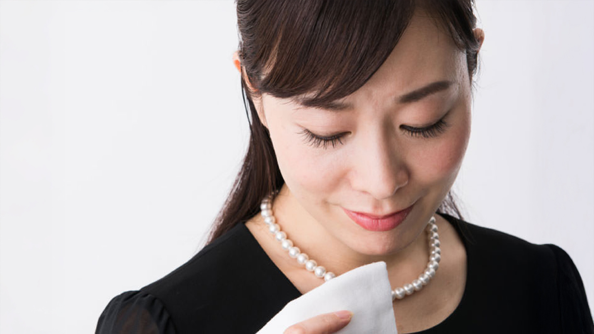 故人を悼む気持ちを表現！真珠が葬儀で唯一の装飾品とされるマナーの起源