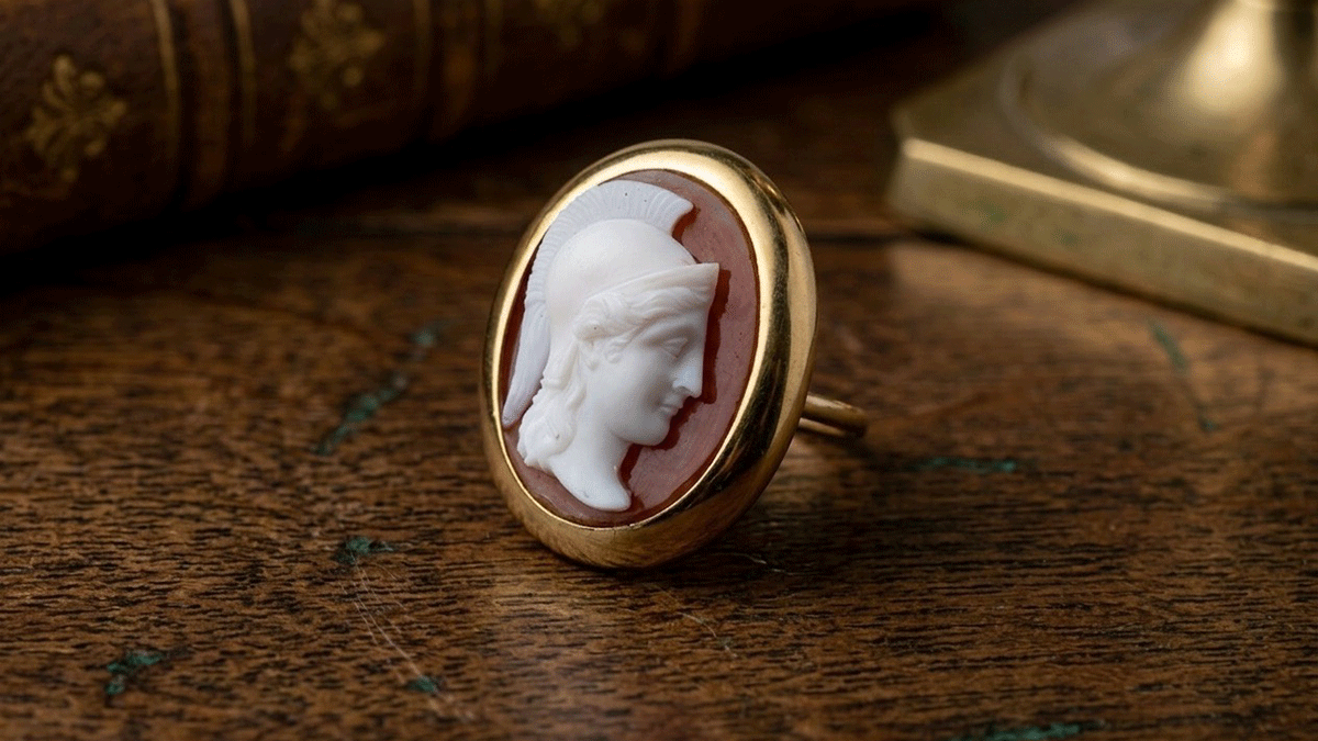 時を越えて輝く、至高の遺産――アンティークジュエリー入門ガイド