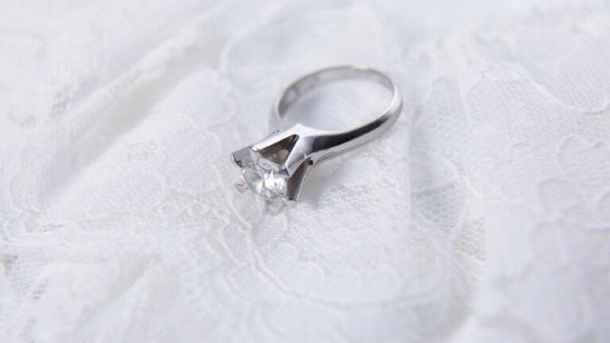 古い立て爪リングを普段使いしやすく。婚約指輪を新しいデザインに