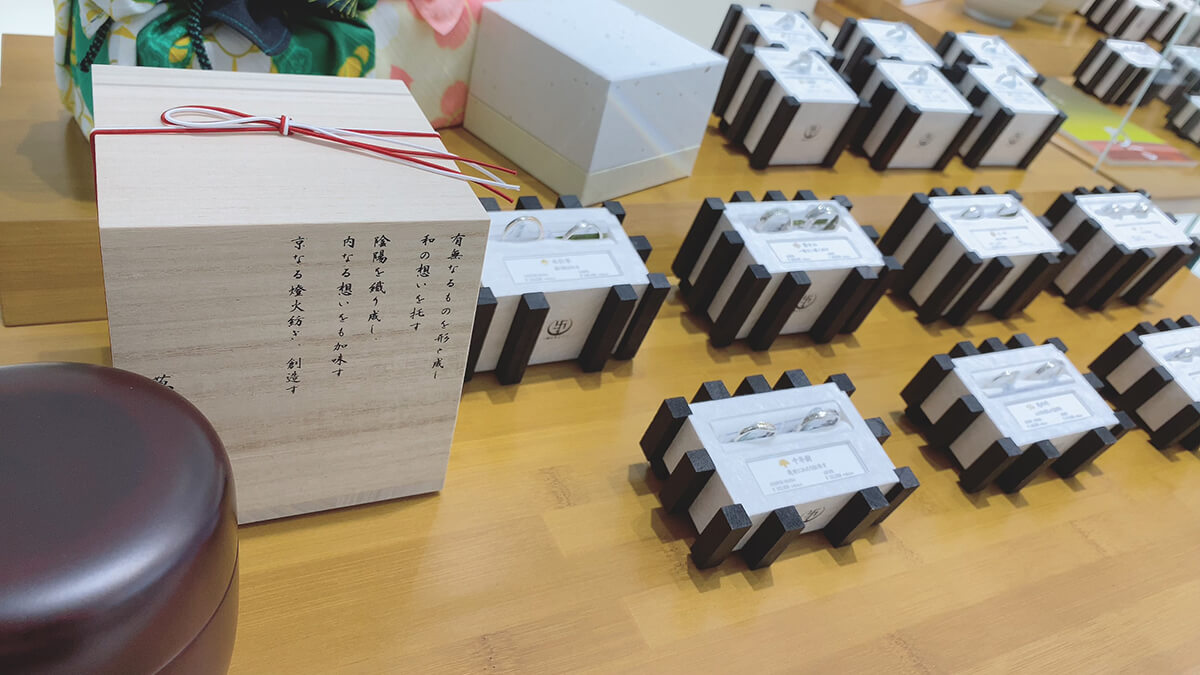 2度目だからこそ、本当に好きなデザインを。バツイチ・再婚カップルがしがらみなく選ぶ自由な結婚指輪